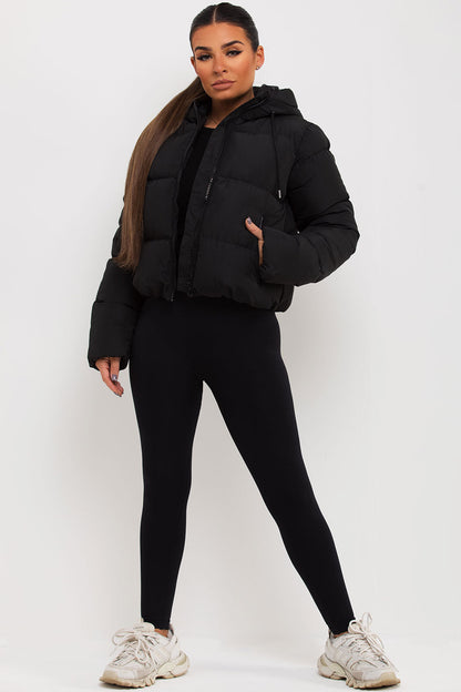 Zwarte Puffer Jas Met Capuchon Dames | Gewatteerde Winterjas